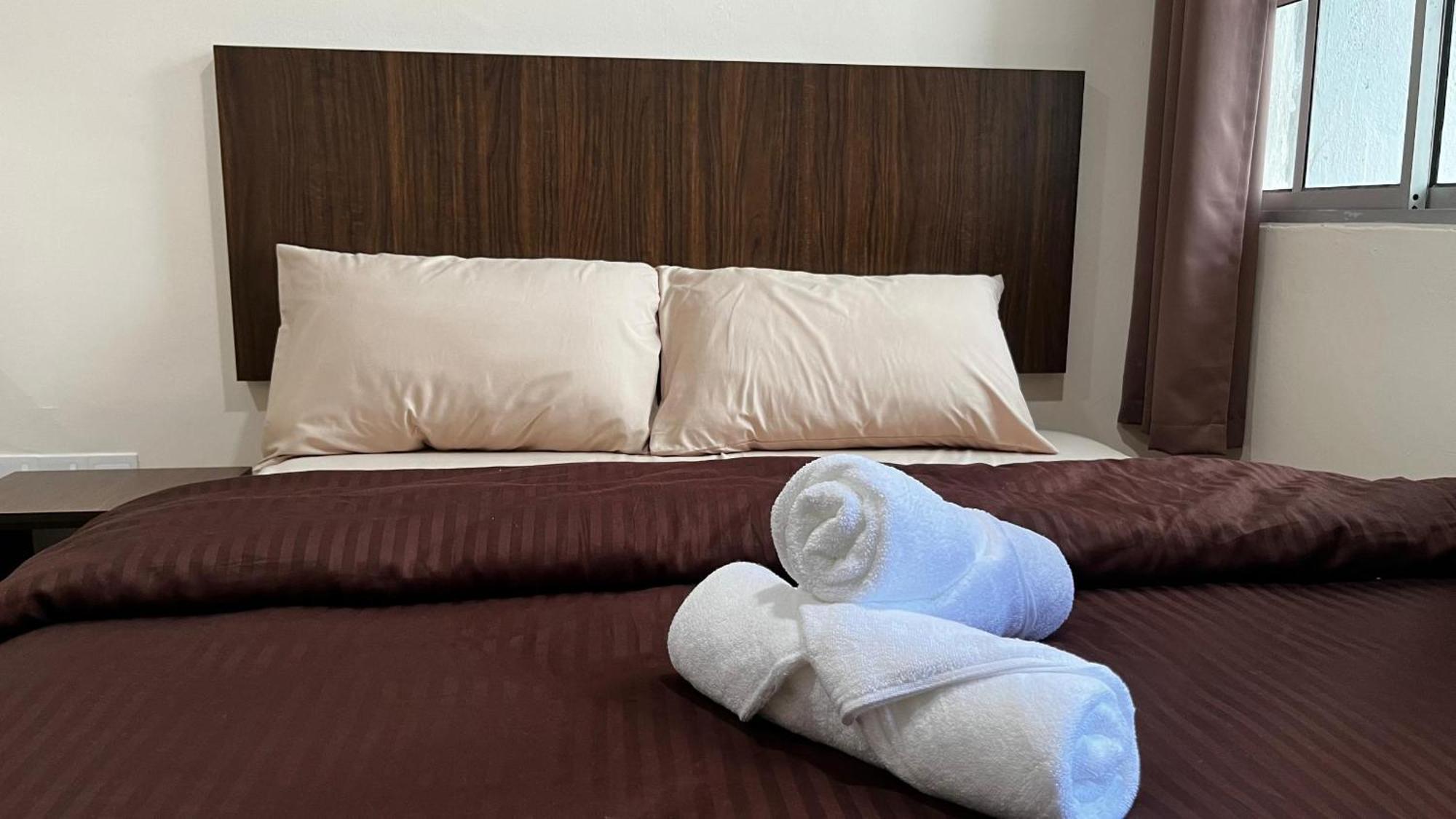 Skye Apartment Hotel Бринчанг Екстериор снимка